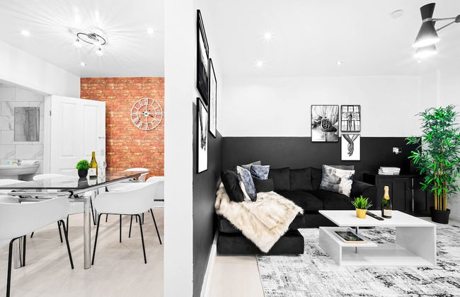 Large Family House With Garden Close to Birmingham - Foto 6