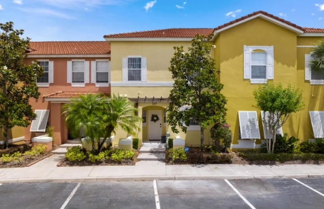 Amazing 3BR 2BA Townhome With Lake View at Terra Verde! - Foto 50