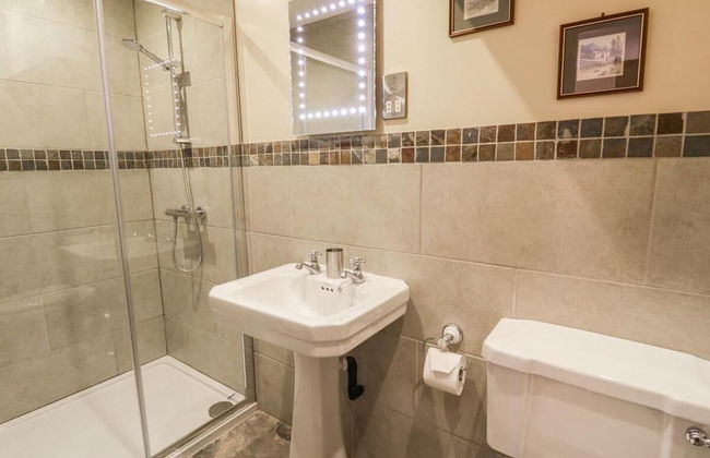 Cosy Barn - Sleeps 8, Hot Tub & Countryside Views - Foto 10