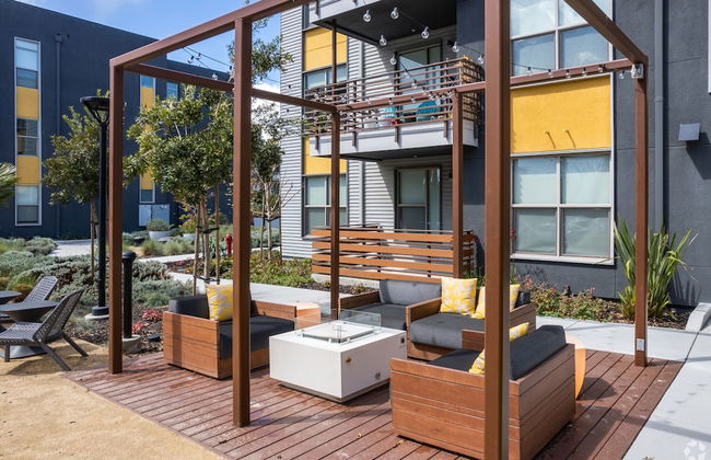 Elan Menlo - Photo 31