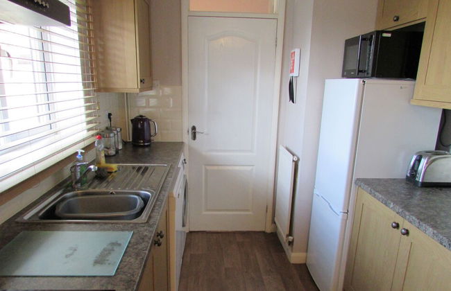 Spacious Detached Bungalow With Ample Parking - Foto 35