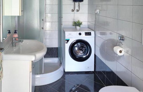 One-Bedroom Holiday Home In Zminj - Photo 17