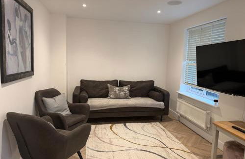 Luxury Contractor 4 Bed Home Sleeps 8 Cardiff Airport Parking - Foto 16