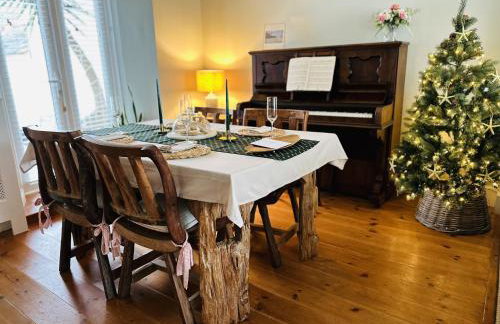 Spacious, seaside, Victorian home "Bay View Terrace", Penzance - Photo 52