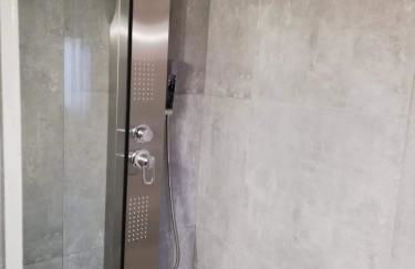 John and Tania's Garden - Photo 8