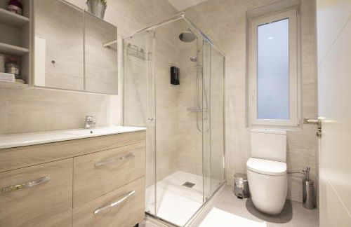 Easo Suits Family Friends Parking - Foto 24