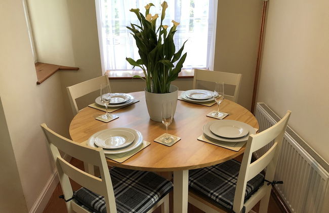 Idyllic Location, Stunning Views, Relax & Refresh in Peace & Comfort - Foto 8