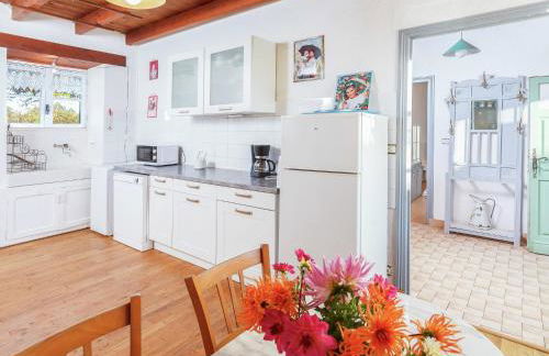 Forest Hideaway in Saint-Caprais - Foto 11