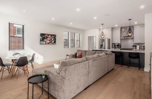 Modern Luxury 4BR 3 5BA Oasis in Historic Old Town East PD - Foto 8