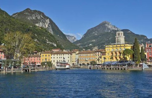 Beautiful Home In Puegnago Sul Garda - Foto 28