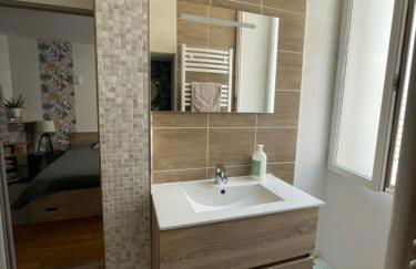 Liberté et Confort, appartement entier, moderne avec 2 chambres et cuisine équipée au coeur de Semur - Foto 72