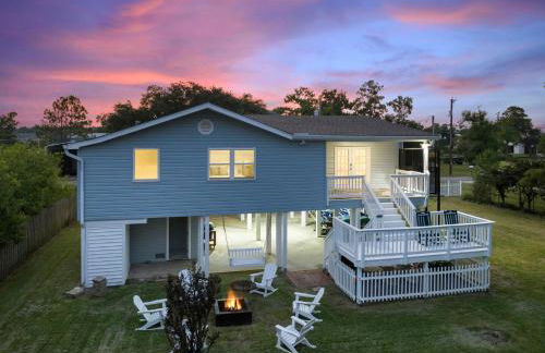 Mins to Casino & Beach Fire Pit Large Yard Decks - Foto 40