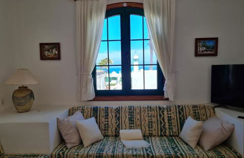 Cozy Waterman beach house - Photo 9