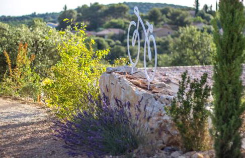 À mont nos hôtes 2 - Foto 25