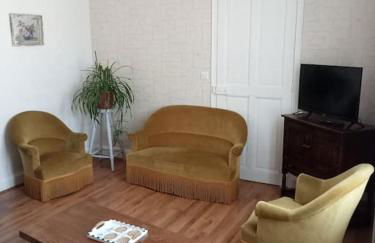 F2 1ER ETAGE - 5 min du Lac de Madine - Foto 2