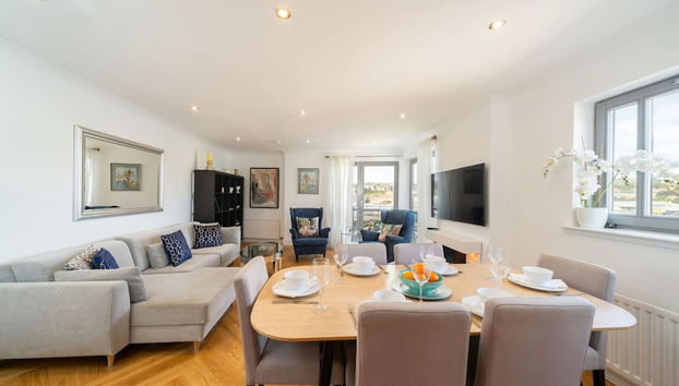 Twin Bridges - Quayside Penthouse - Photo 2, Room