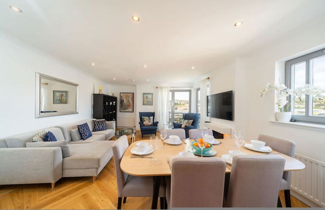 Twin Bridges - Quayside Penthouse - Photo 2