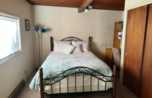 Medford Home And 2 Condos With Pool - Photo 65