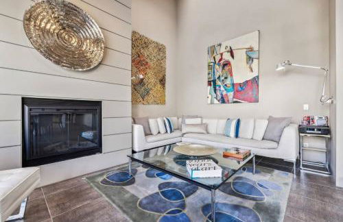 Stylish Gated TH + private heated pool + hot tub - Foto 2