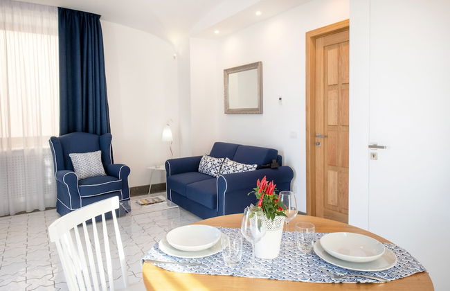 Luxury Villa with Penthouse, Pools and Sea View - Foto 47