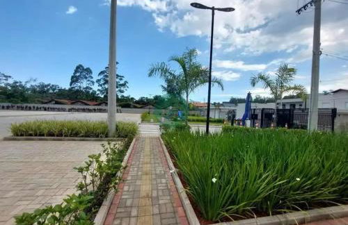 Studio Home Office Completo Cama Queen e Ar Condicionado Vista Panorâmica - Foto 13