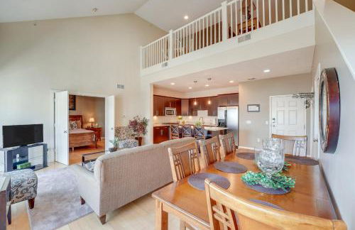 Marina, Pool and Balcony Modern Spring Lake Condo - Foto 6