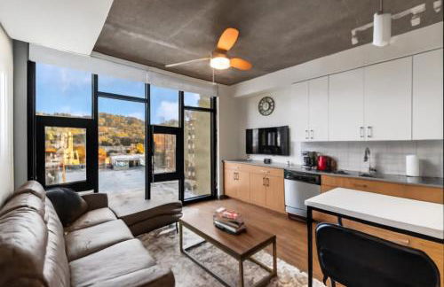 Prime 2BR Stay Five Points and Nightlife 7th - Photo 29