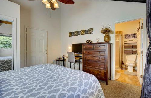 Cozy Kona Coast Apt with Lanai about 8 Miles to Beach! - Foto 13