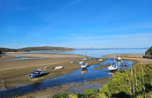 Captain’s Cabin - Photo 55