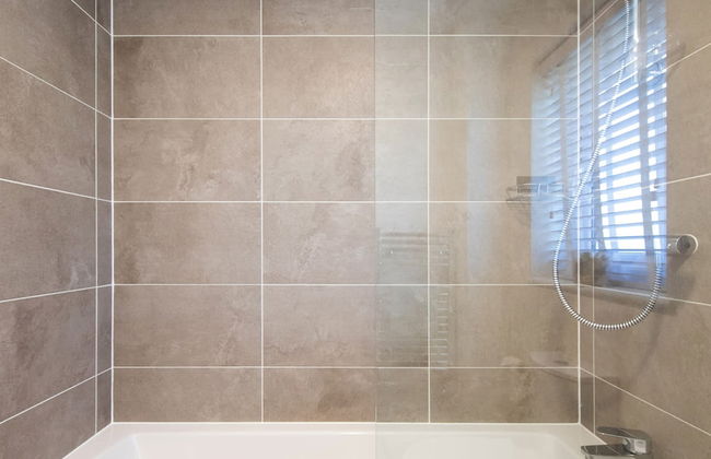 Charming Modern City Escape Garden Parking - Foto 10