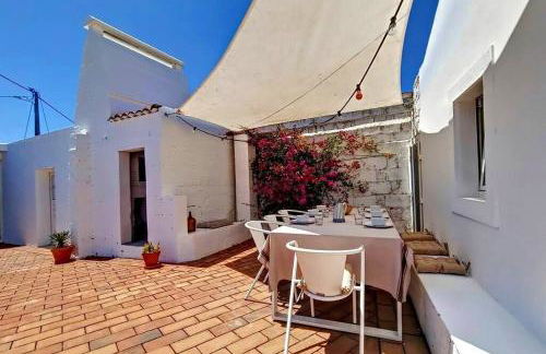 Casa Típica com Pátio e Tanque - Foto 4