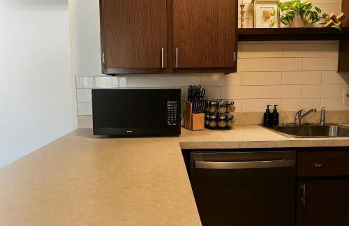 Modern Downtown 1BR Stay in Downtown Royal Oak - Foto 19