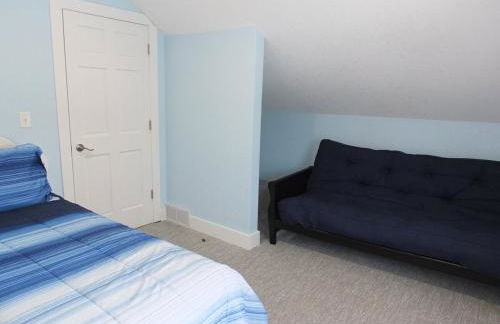 Beach Town Escape - Newly-Remodeled & Gorgeous! - Photo 40