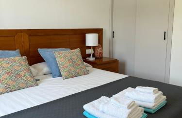 Duplex in residential complex with pool - Photo 18