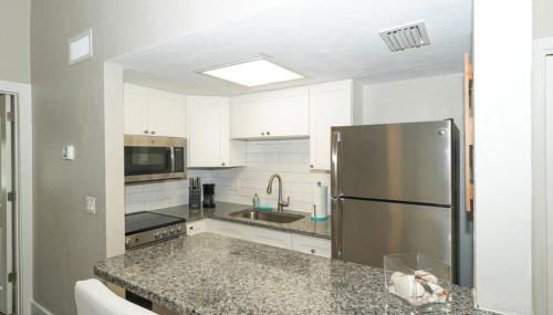Siesta Key Village-Suite #3: A Block to the Beach! - Foto 3