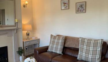 Canalside walks Riddlesden Local to Skipton Ilkley Haworth & Keighley Worth Valley Railway - Foto 4