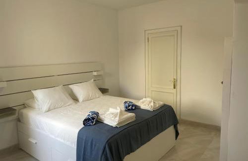 Villa LiLo Private House with Heated Pool - Foto 9