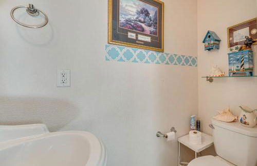1 Mi to Moses Lake Home with Private Yard and Hot Tub - Foto 12