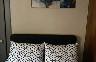 Casa localizada muy cerca del estadio, 8 minutos del centro y muchos lugares mas, No se permiten fiestas , o fumar - Foto 13