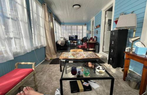 515Escape - Near downtown, private backyard, firepit, bbq, fun! - Foto 27