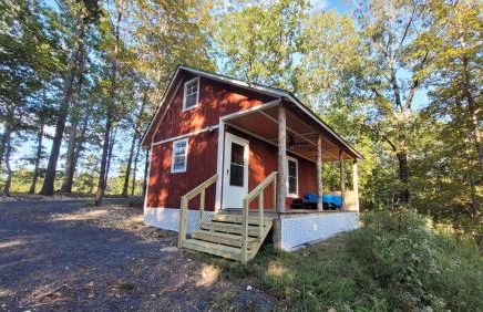 The Windstorm Cabin - Pet-friendly & a 2-person Jacuzzi hot tub! - Foto 29