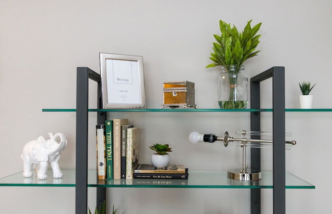 QuickStay Two-Bedroom Condo - Photo 35