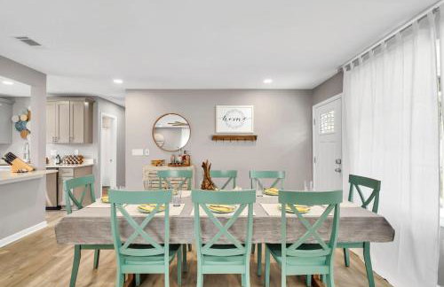 Magnolia - Family-Friendly Comforts, TVs, Grill & Just Steps to the Beach! - Foto 3