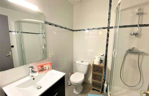 Bel appartement rénové avec WIFI à 200m de la plage de Trégastel - FR-1-368-229 - Foto 8