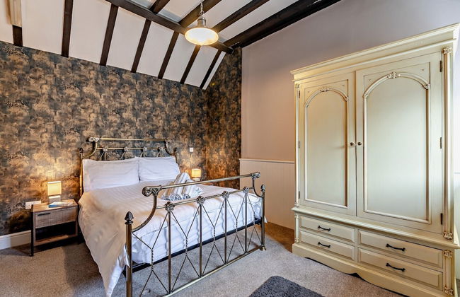 Dale View Cottages - Photo 11