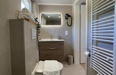 Five Studios - Premium Rooms with King Size Bed, Kitchen, AC, close to Ramstein Air Base - Foto 10