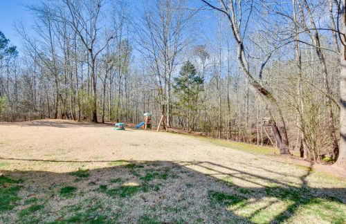 Rustic Jefferson Retreat with Fire Pit Near Athens! - Foto 21