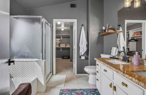 Heated Pool, Hot Tub, Games & more! - Photo 19