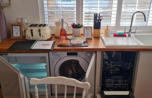 Stylish Open Plan Guest House 400sq ft Rutland - Photo 12