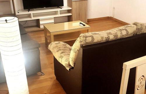 4F, Aire Acondic, 80m2, 2 dormitorios, 4 huéspedes, WIFI GRATIS - Foto 4